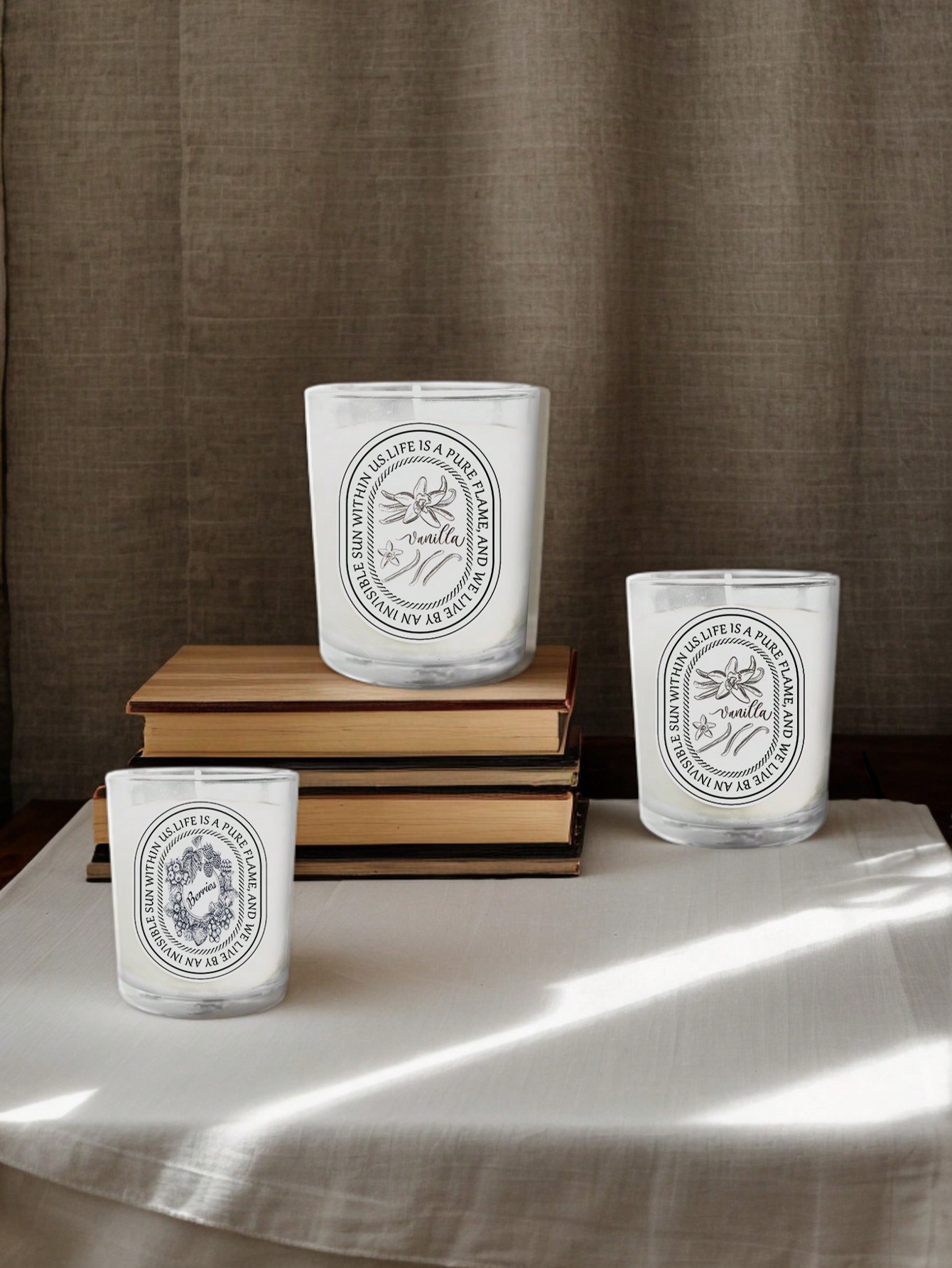 Vanilla, Lavender, Rose Glass  - Home Fragrance Vanilla Scented Candle recensione e prezzo