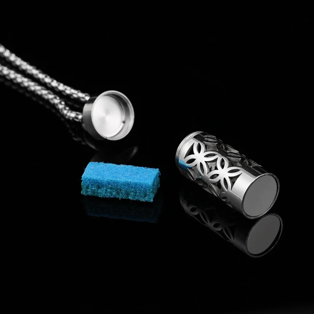 New Stainless Steel Aromathera - Diffuser Necklace Locket recensione e prezzo